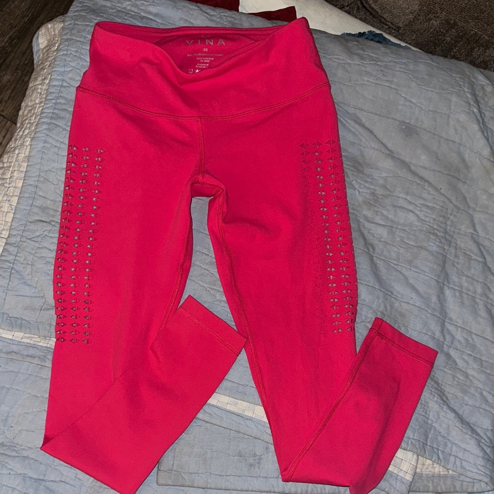 Vina Women's Red Leggings